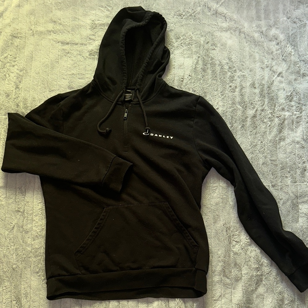 Oakley Men's Black Pullover Sweater